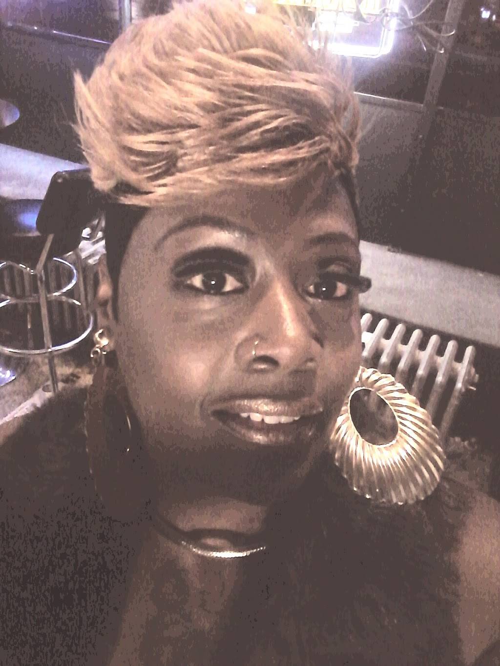 Mikes Place | restaurant | 3500 W Silver Spring Dr, Milwaukee, WI 53225, USA | 4143939300 OR +1 414-393-9300