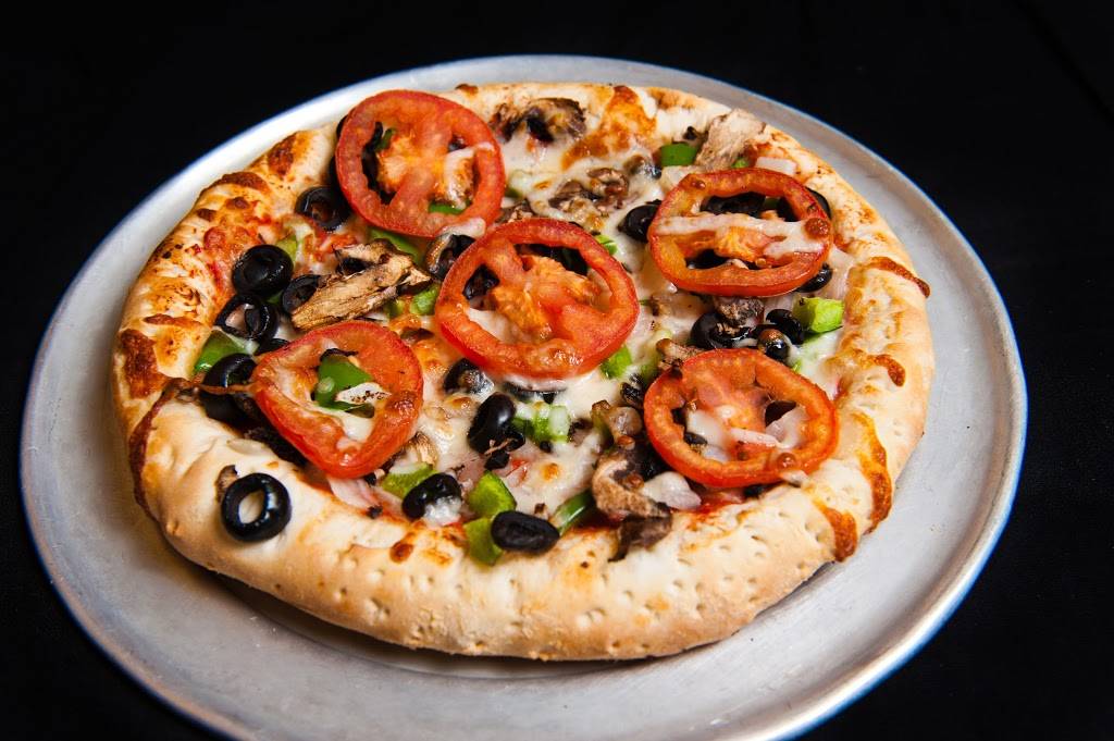 Nicolos Chicago Style Pizza | restaurant | 9463 S University Blvd, Highlands Ranch, CO 80126, USA | 3037919800 OR +1 303-791-9800