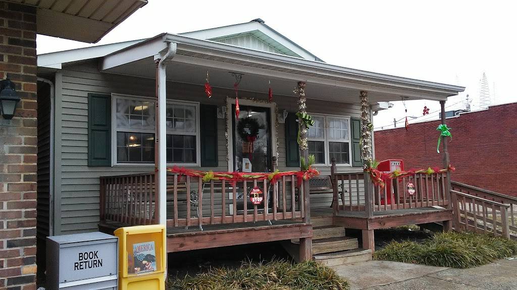 Kellys Kafe | restaurant | 24 Front St, Big Sandy, TN 38221, USA | 7315933025 OR +1 731-593-3025