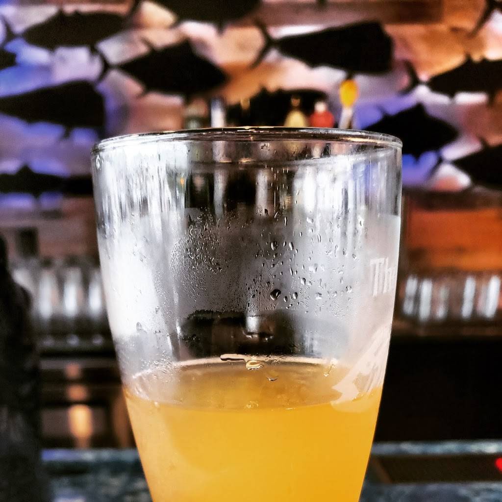 The Tin Fish | restaurant | 707 State St, Newburgh, IN 47630, USA | 8124907000 OR +1 812-490-7000