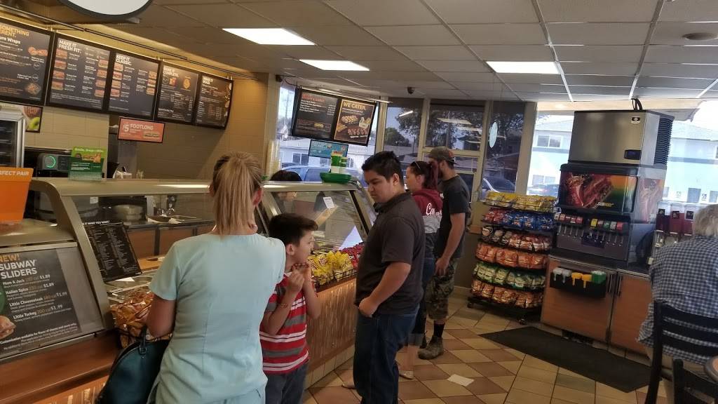 Subway | meal takeaway | 616 E Ocean Ave, Lompoc, CA 93436, USA | 8057354797 OR +1 805-735-4797