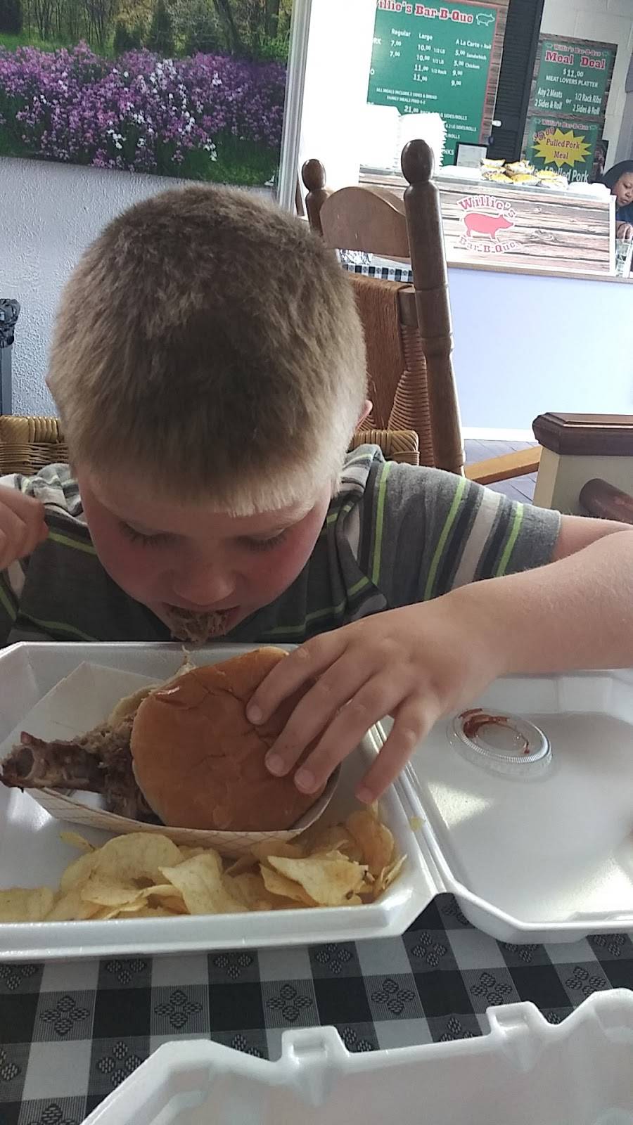 Willies BBQ | restaurant | 17440 7th St, Montverde, FL 34756, USA | 4074692700 OR +1 407-469-2700