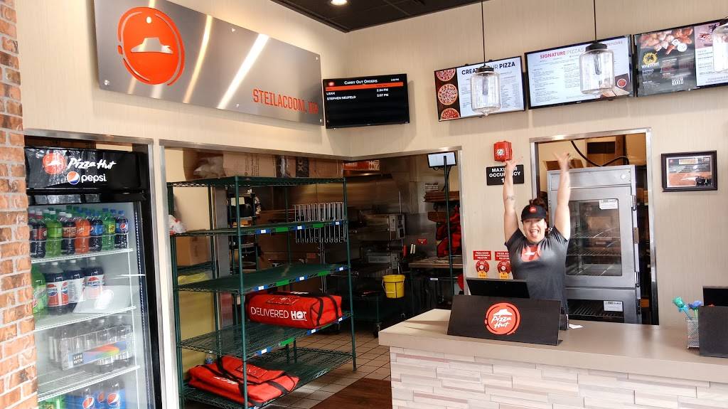 Pizza Hut | meal takeaway | 7609 Steilacoom Blvd SW #300, Lakewood, WA 98498, USA | 2535811600 OR +1 253-581-1600