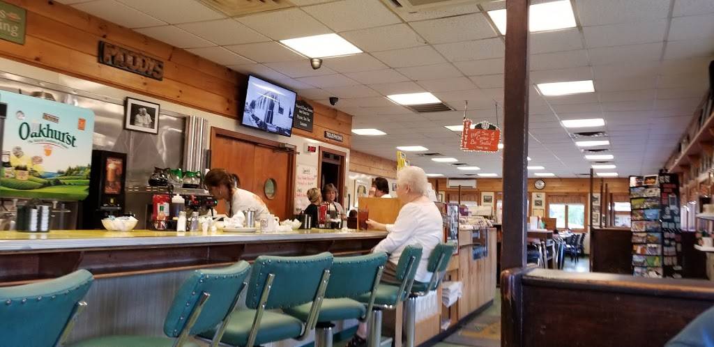 Moodys Diner | restaurant | 1885 Atlantic Hwy, Waldoboro, ME 04572, USA | 2078327785 OR +1 207-832-7785