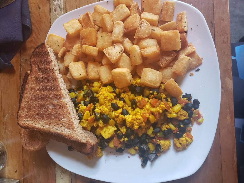 The Garage | restaurant | 1709 N Arlington Pl, Milwaukee, WI 53202, USA | 4142259330 OR +1 414-225-9330