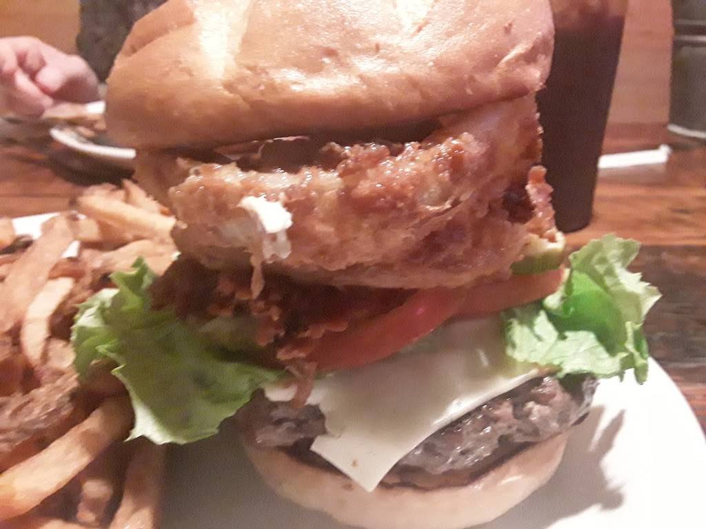 Ts Redneck Steakhouse | restaurant | 221 Evergreen Pkwy, Lebanon, MO 65536, USA | 4175323519 OR +1 417-532-3519