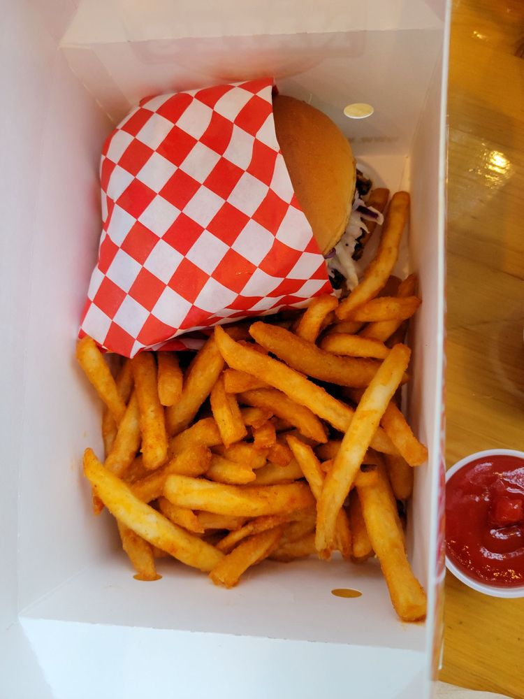 Nates Nashville Hot Chicken | restaurant | 1145 24th St A, Paso Robles, CA 93446, USA | 8053692240 OR +1 805-369-2240