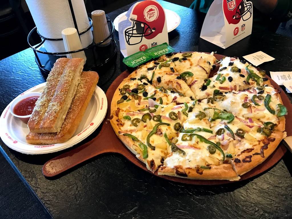 Pizza Hut | meal takeaway | 7955 E Lamar Alexander Pkwy, Townsend, TN 37882, USA | 8654486676 OR +1 865-448-6676