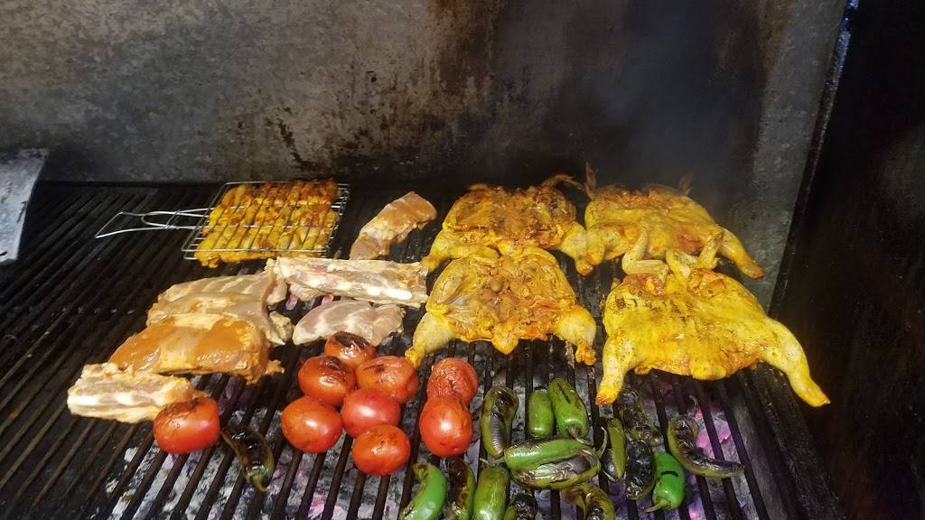 Tj Grilled Chicken | restaurant | Av. de los Abedules, Lomas Terrabella, Granjas Familiares del Matamoros, 22203 Tijuana, B.C., Mexico | 016645848450 OR +52 664 584 8450