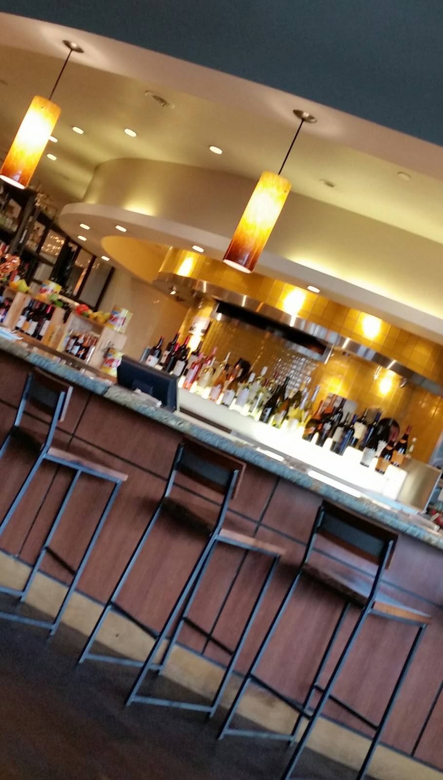 California Pizza Kitchen at Lakewood | restaurant | 500 Lakewood Center Mall, Lakewood, CA 90712, USA | 5626330854 OR +1 562-633-0854