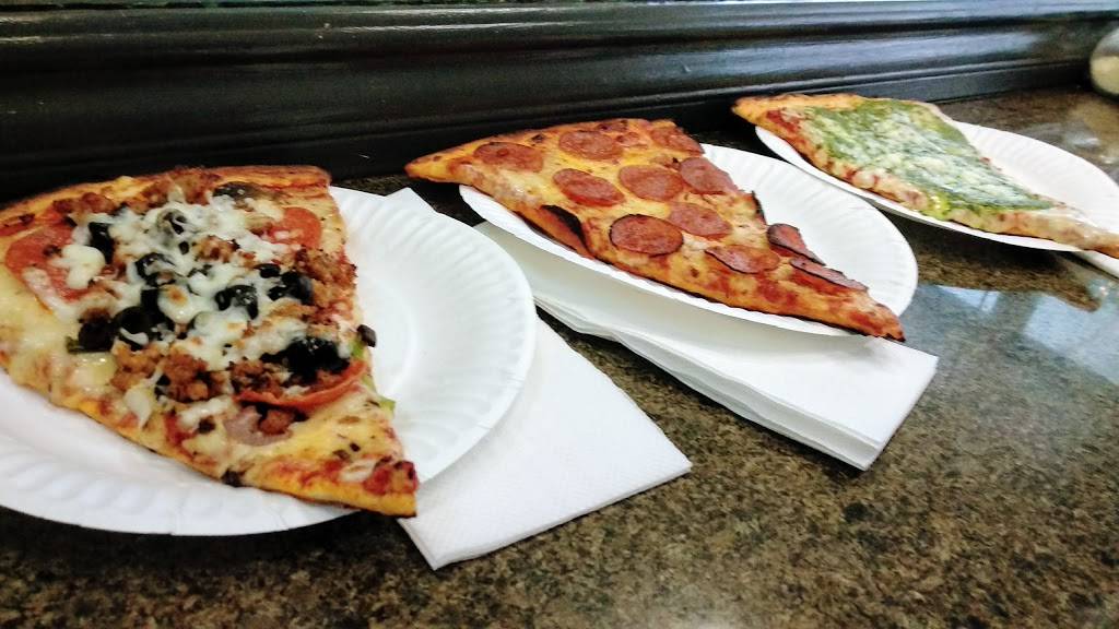 Bella Lucca Pizza | restaurant | 418 Geary St, San Francisco, CA 94102, USA | 4157766777 OR +1 415-776-6777