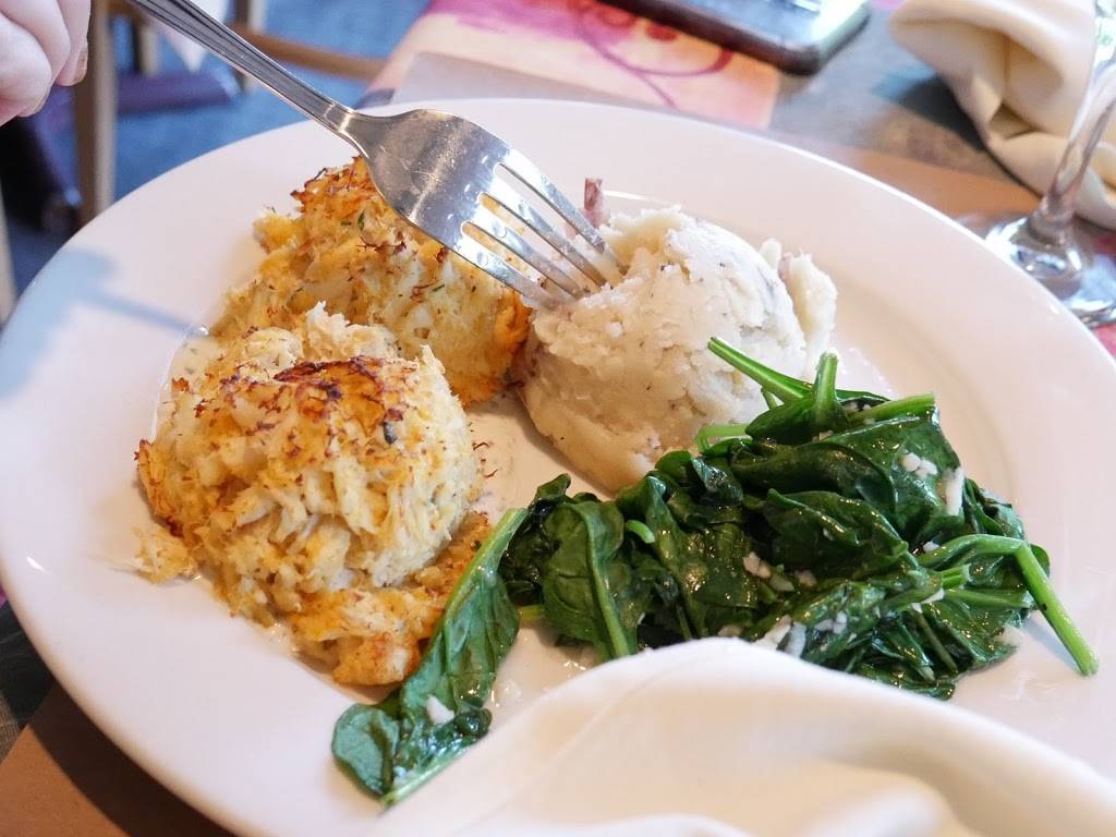 King George II Inn | restaurant | 102 Radcliffe St, Bristol, PA 19007, USA | 2157885536 OR +1 215-788-5536