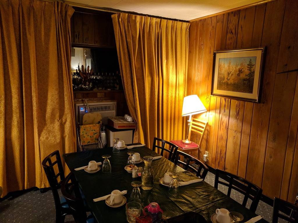 Voelkers Steak House | restaurant | 415 E South St, Beaver Dam, WI 53916, USA | 9208859924 OR +1 920-885-9924