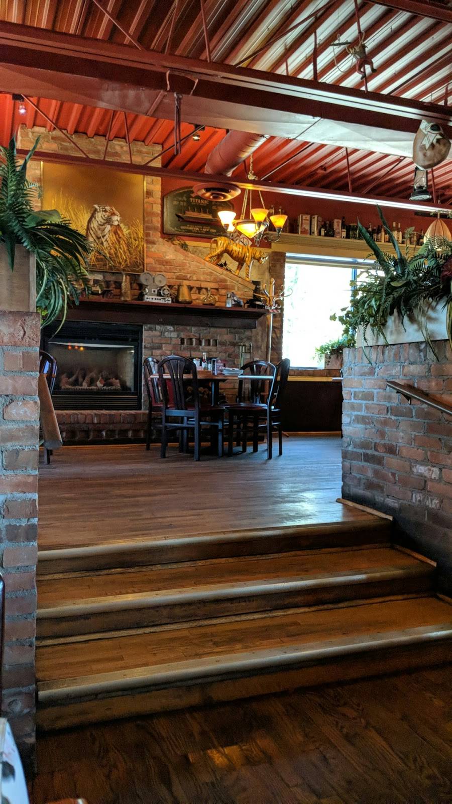 Tiger Jacks Bar & Grill | restaurant | 842 Wharncliffe Rd S, London, ON N6J 2N4, Canada | 5196900292 OR +1 519-690-0292