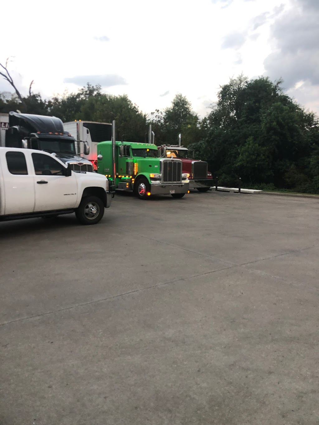 Shell | restaurant | 100 US-79 S, Henderson, TX 75652, USA | 9033922260 OR +1 903-392-2260