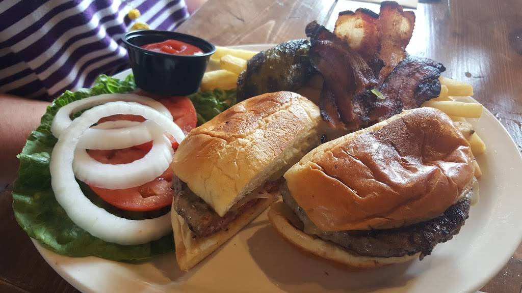 El Patio | restaurant | 3851 Rio Grande Blvd NW, Albuquerque, NM 87107, USA | 5054334499 OR +1 505-433-4499