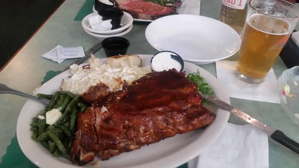 Carriage House Restaurant | restaurant | 660 Spring St, Winchendon, MA 01475, USA | 9782971089 OR +1 978-297-1089