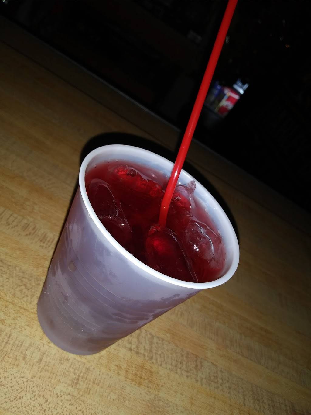 Dan & Sandys Settle Inn | meal takeaway | 703 Lake Ave, Elyria, OH 44035, USA | 4403235966 OR +1 440-323-5966