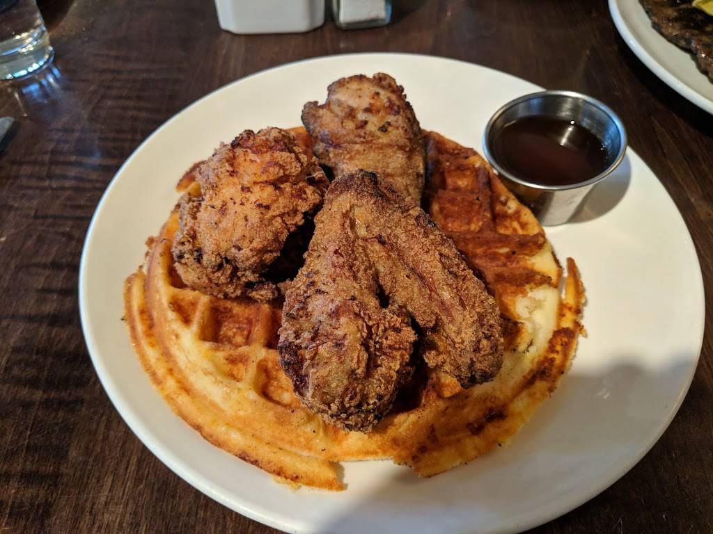 Friedmans | restaurant | 450 10th Ave, New York, NY 10018, USA | 2122681100 OR +1 212-268-1100