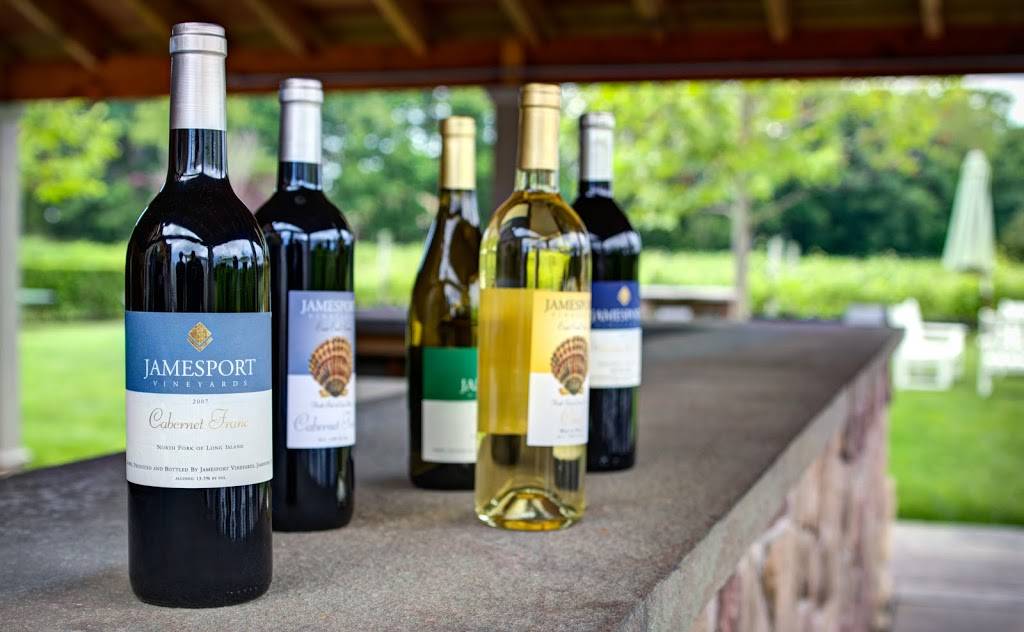 Jamesport Vineyards/Little Oak Wood Fired Kitchen | restaurant | 1216 Main Rd, NY-25, Jamesport, NY 11947, USA | 6317225256 OR +1 631-722-5256