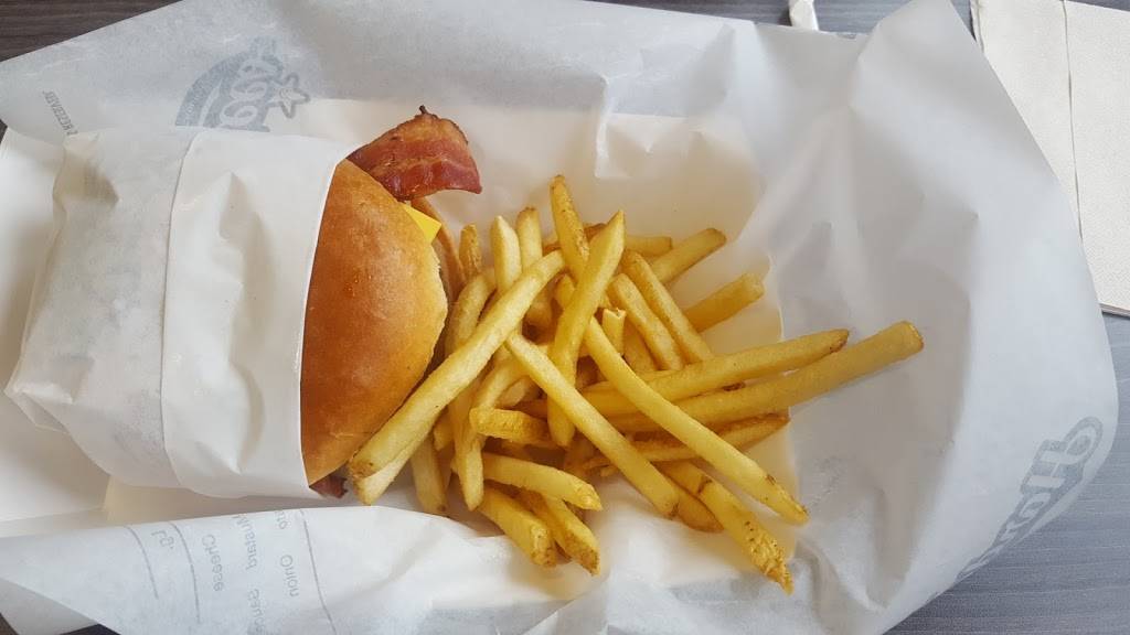 Hardees | restaurant | 2686 Hamilton Mill Rd, Buford, GA 30519, USA | 6784820331 OR +1 678-482-0331