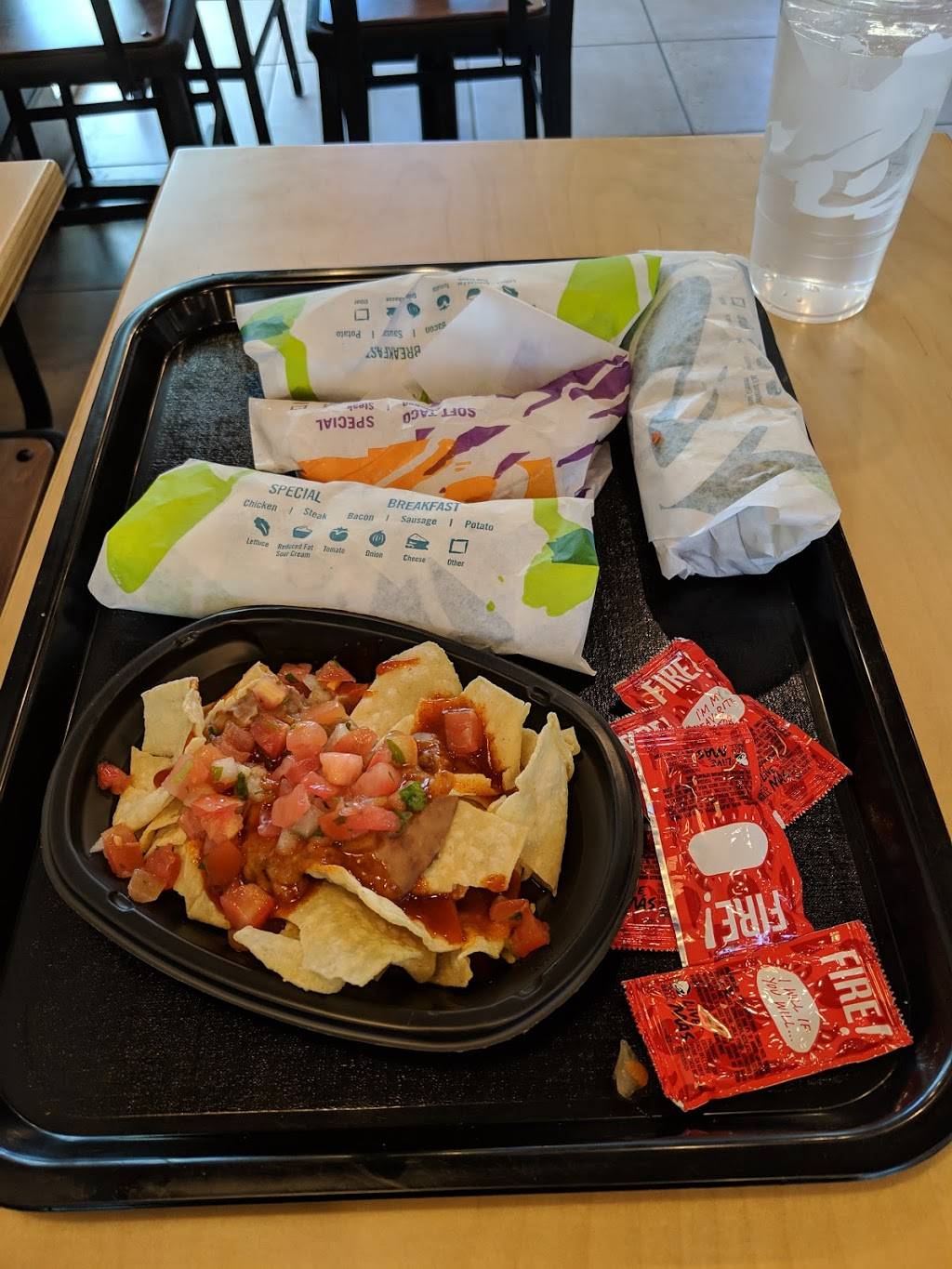 Taco Bell | meal takeaway | 2750 S Big Bend Blvd, Maplewood, MO 63143, USA | 3143562121 OR +1 314-356-2121