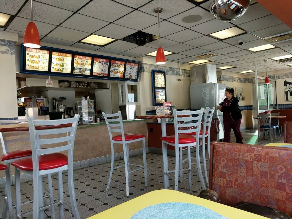 White Castle | restaurant | 3135 W 13 Mile Rd, Royal Oak, MI 48073, USA | 2485494361 OR +1 248-549-4361