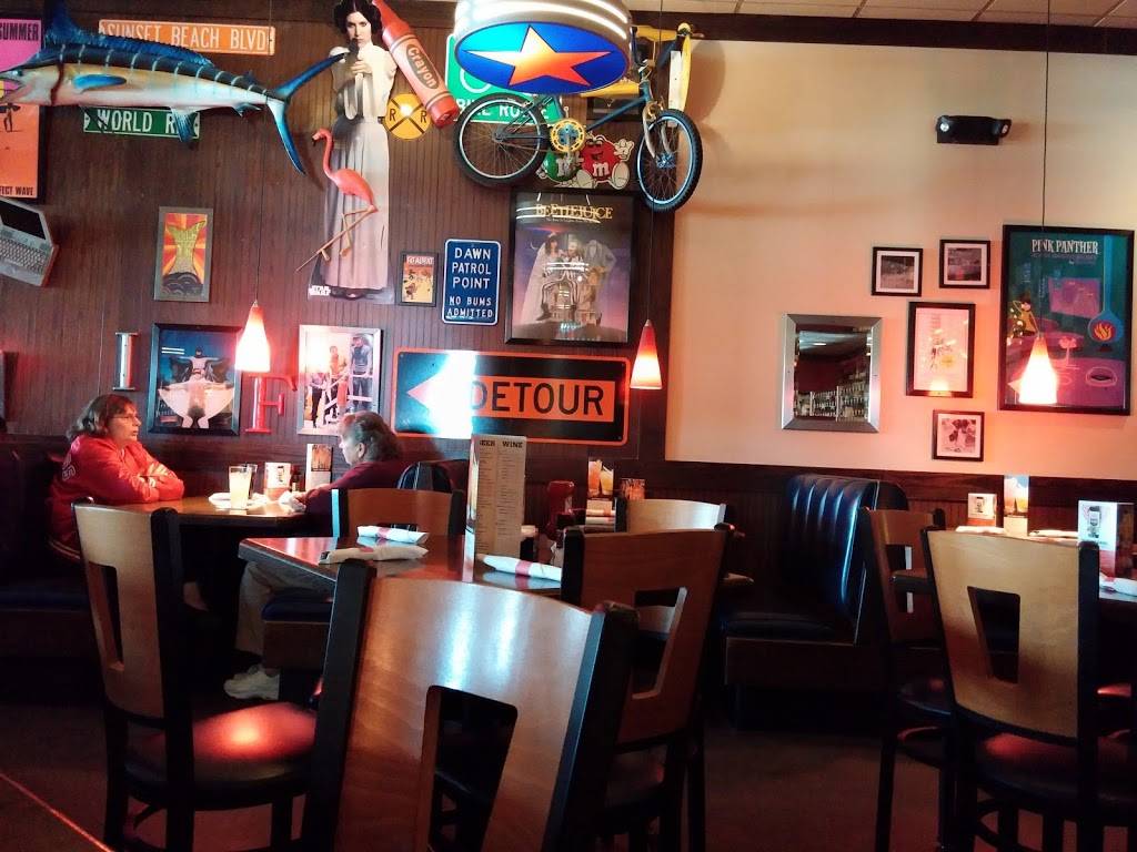 TGI Fridays | restaurant | 591 W Big Beaver Rd, Troy, MI 48084, USA | 2485249489 OR +1 248-524-9489