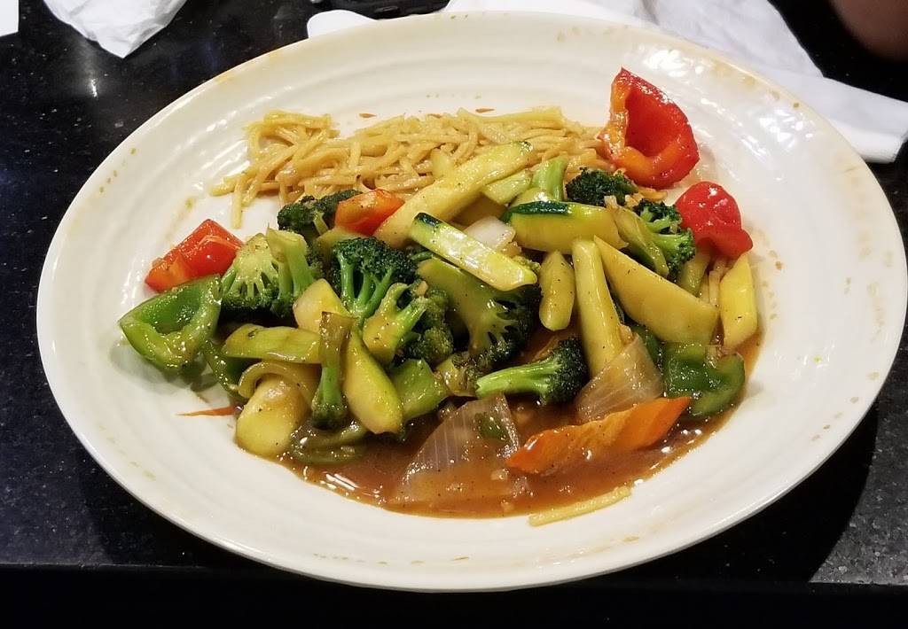 Tokyo Asian Fusion Sushi Hibachi Steakhouse & Bar | restaurant | 415 Cooley St, Springfield, MA 01128, USA | 4137823333 OR +1 413-782-3333