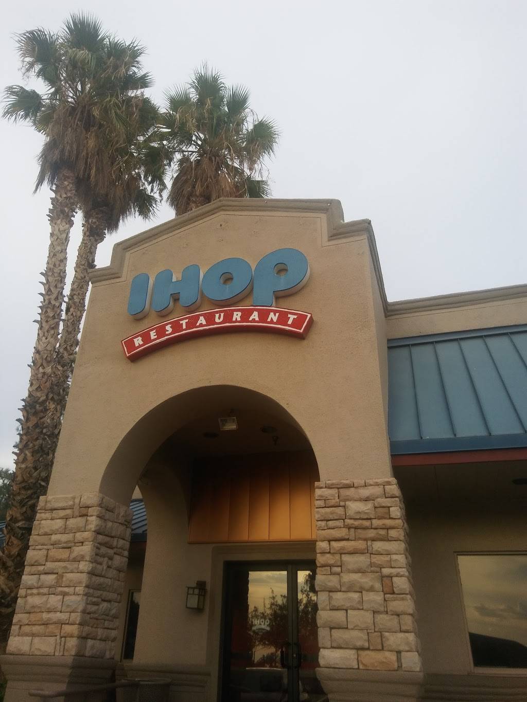 IHOP | restaurant | 6601 W Peoria Ave, Glendale, AZ 85302, USA | 6238789631 OR +1 623-878-9631