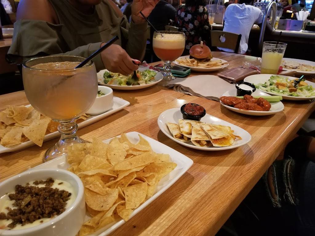 Applebees Grill + Bar | restaurant | 810 S Cockrell Hill Rd, Duncanville, TX 75137, USA | 9722838799 OR +1 972-283-8799