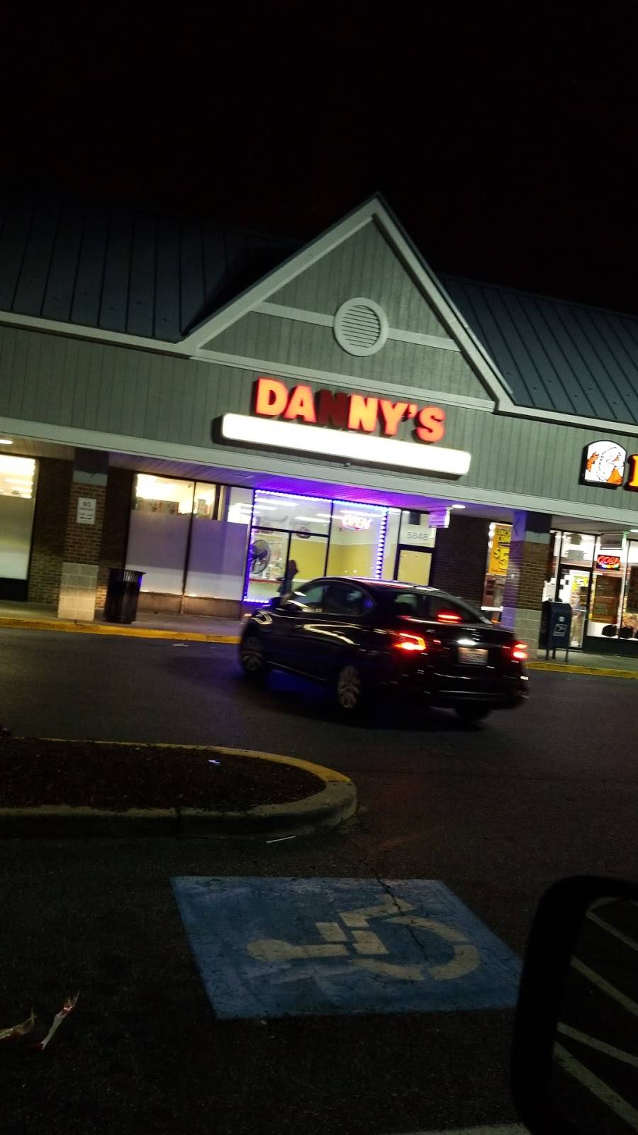 Danny of Silverbelt | restaurant | 5848 Silver Hill Rd, District Heights, MD 20747, USA | 3017358891 OR +1 301-735-8891