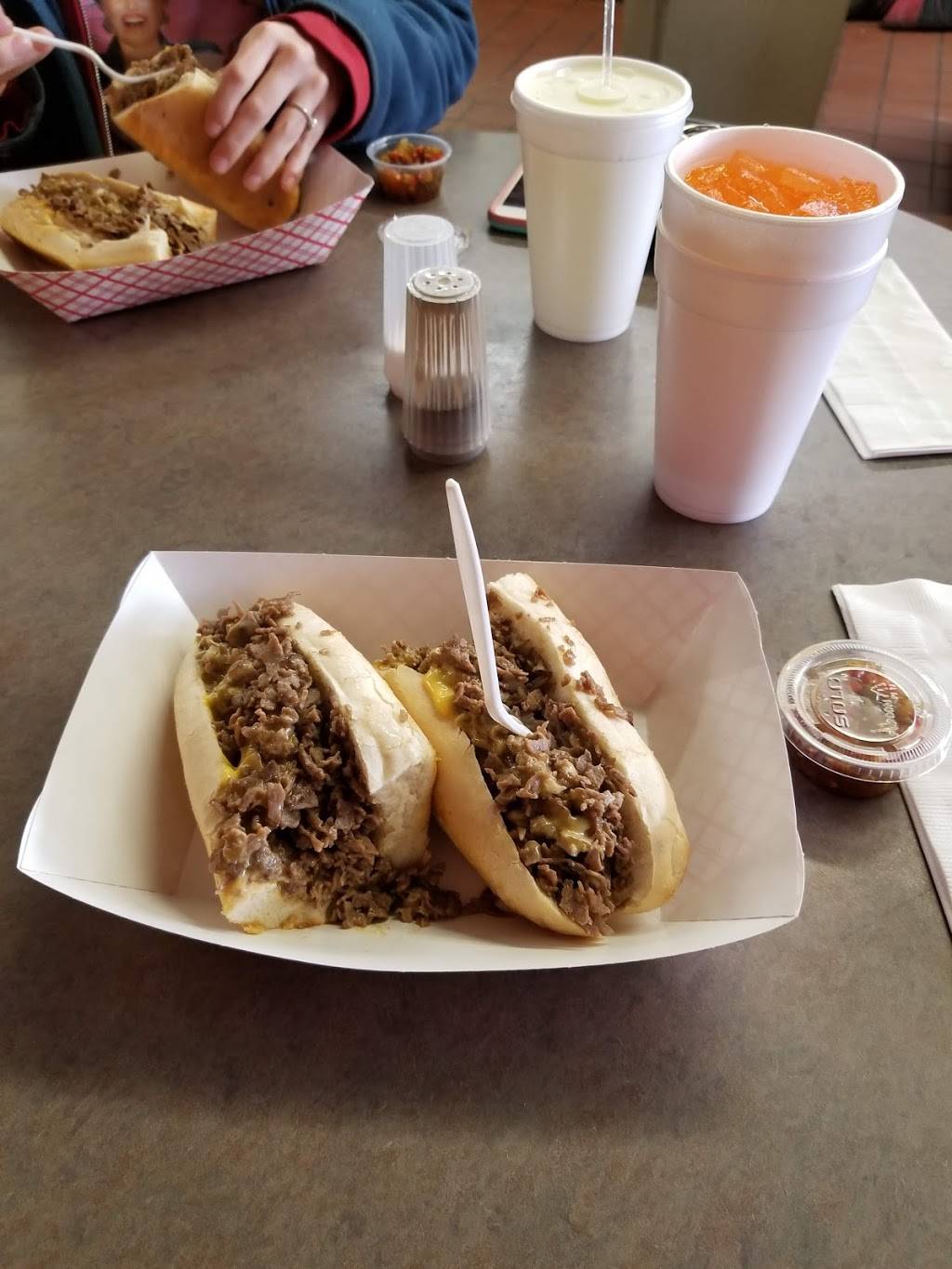 Izzys Hoagie Shop | meal takeaway | 1924 W Stadium Blvd, Ann Arbor, MI 48103, USA | 7349941235 OR +1 734-994-1235