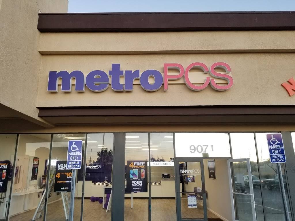 Popeyes Louisiana Kitchen | restaurant | 939 W Ave J, Lancaster, CA 93534, USA | 6619490104 OR +1 661-949-0104