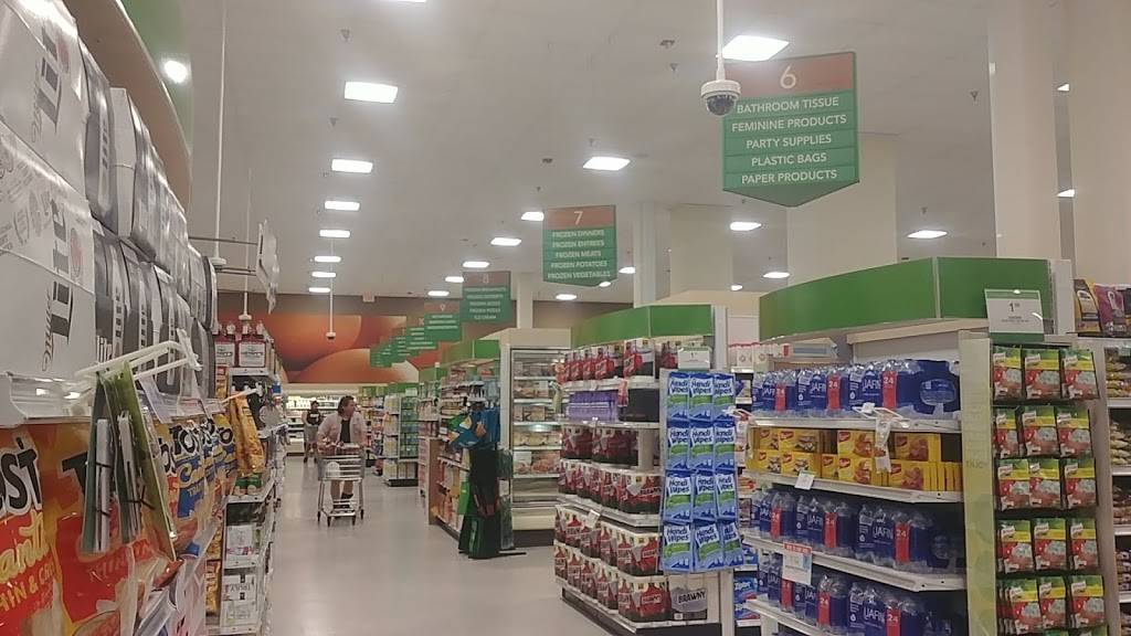 Veranda Shoppes | shopping mall | 500-550 N Pine Island Rd, Plantation, FL 33324, USA | 5616302300 OR +1 561-630-2300