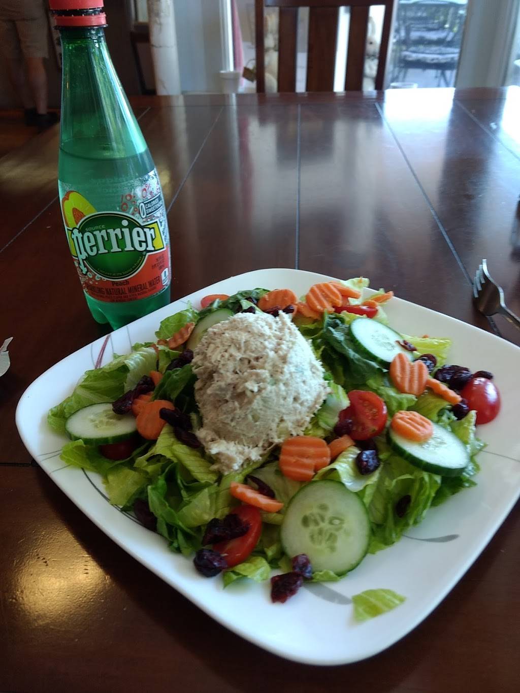 Whitehouse General Store | restaurant | 98 Old Hwy 28, Whitehouse Station, NJ 08889, USA | 9088234246 OR +1 908-823-4246