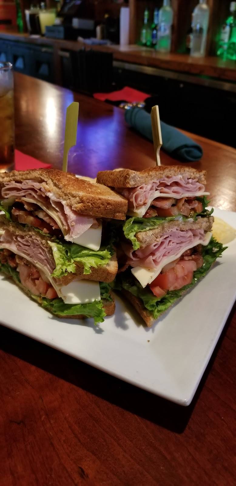 Vinolas Restaurant & Bar | restaurant | 193 E Main St, Leola, PA 17540, USA | 7176567001 OR +1 717-656-7001