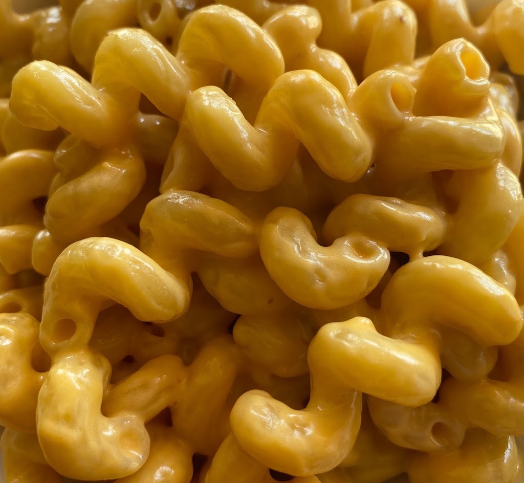 Big Wings | restaurant | 2675 S Kinnickinnic Ave, Milwaukee, WI 53207, USA | 4148080481 OR +1 414-808-0481