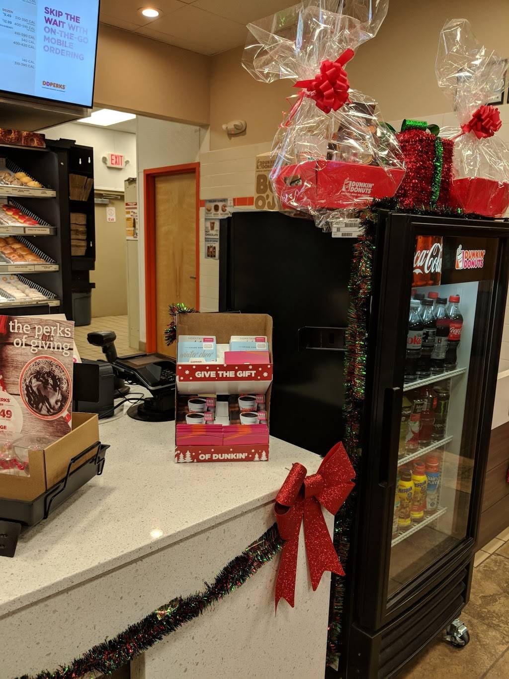 Dunkin | cafe | 769 US-40, Elmer, NJ 08318, USA | 8565210934 OR +1 856-521-0934