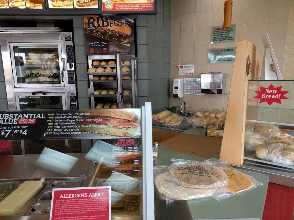 Mr.Sub | restaurant | 5977 Dixie Rd, Mississauga, ON L4W 1E8, Canada | 9056700592 OR +1 905-670-0592