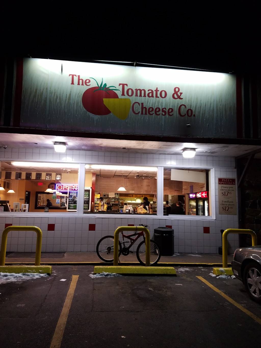 The Tomato & Cheese Co | restaurant | 892 N Main St, Randolph, MA 02368, USA | 7819868384 OR +1 781-986-8384