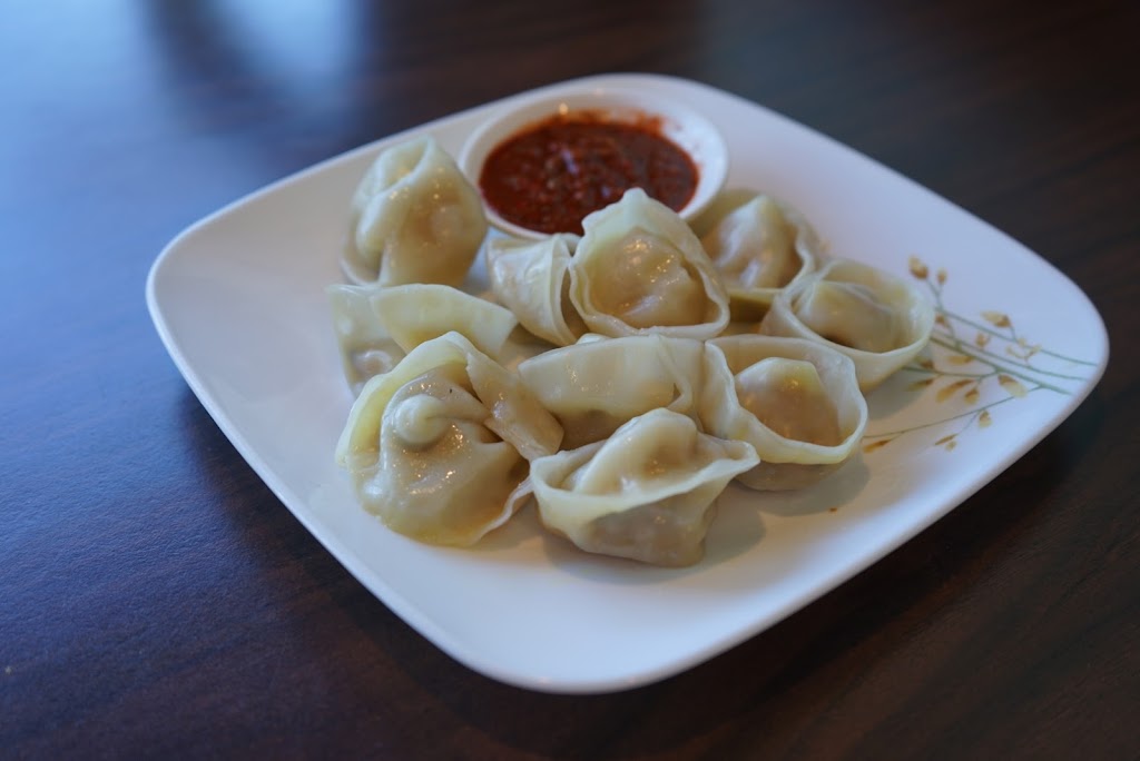 Aung Family Restaurant | restaurant | 2768 Elmwood Ave, Kenmore, NY 14217, USA | 7165756467 OR +1 716-575-6467