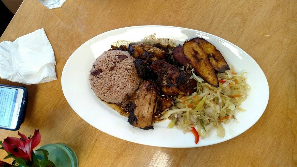 Country Pepper Jamaican Restaurant | restaurant | 686 Peachtree Industrial Blvd #200, Suwanee, GA 30024, USA | 6787656070 OR +1 678-765-6070