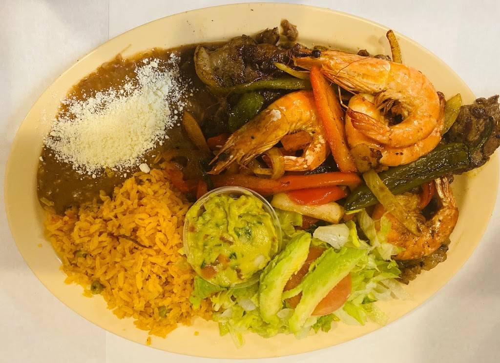 Ochoas outdoor Mexican food | restaurant | 406 SW Oak St, Hillsboro, OR 97123, USA | 9717329575 OR +1 971-732-9575