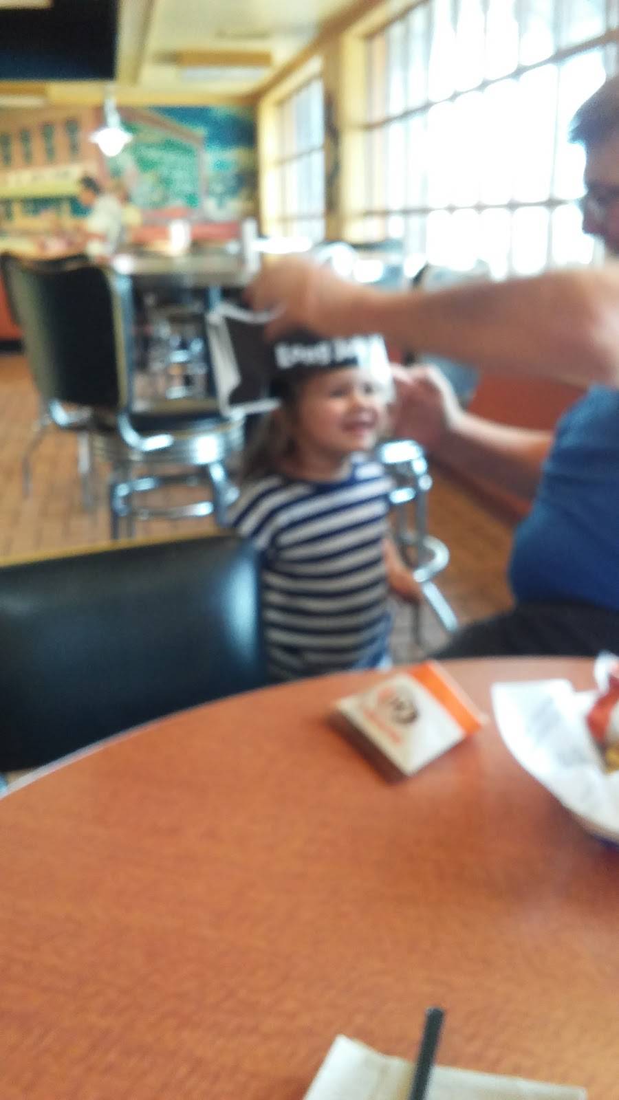 Long John Silvers-A&W Root Beer | restaurant | 3152 East 51st Street South, Tulsa, OK 74105, USA | 9187491219 OR +1 918-749-1219