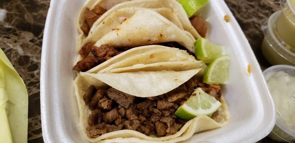 El Cacheton Tacos y Tortas | restaurant | 1050 N Westmoreland Rd ste #429, Dallas, TX 75211, USA | 2143317551 OR +1 214-331-7551