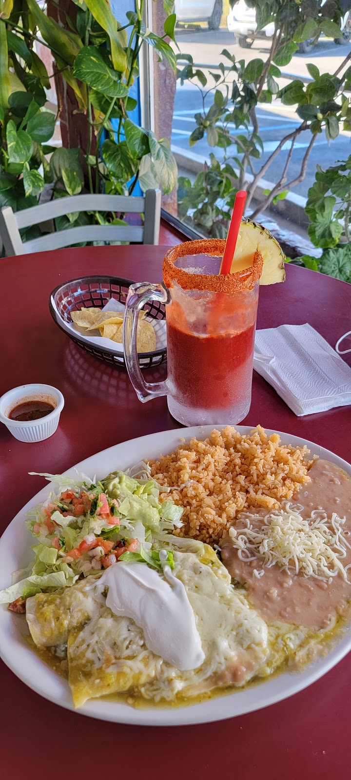 Taqueria Jalos | restaurant | 1130 S State St, Ukiah, CA 95482, USA | 7074621152 OR +1 707-462-1152