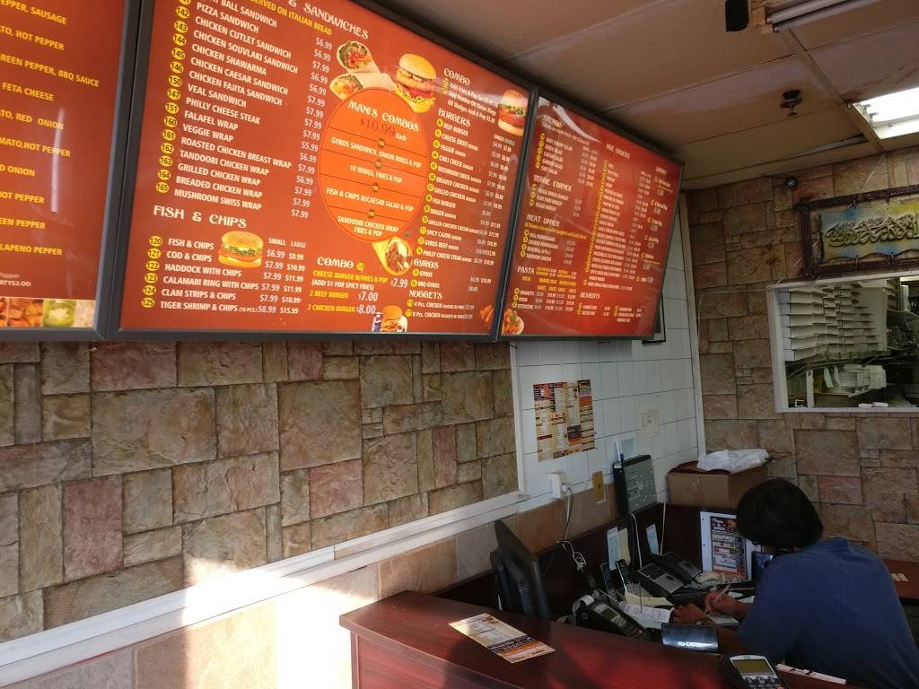 Manis Pizza & Wings | restaurant | 4665 Central Pkwy E #11, Mississauga, ON L4Z 2V5, Canada | 9055683333 OR +1 905-568-3333