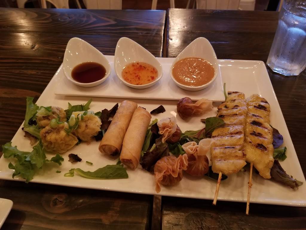 Thai Avenue | restaurant | 562 Farmington Ave, Bristol, CT 06010, USA | 8608458240 OR +1 860-845-8240