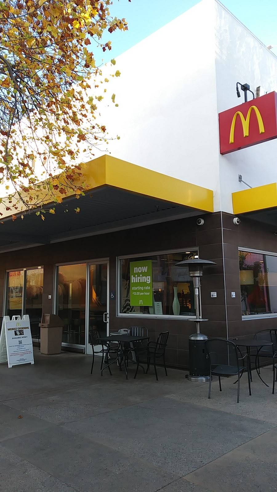 McDonalds | cafe | 208 Stanford Shopping Center, Palo Alto, CA 94304, USA | 6503270560 OR +1 650-327-0560